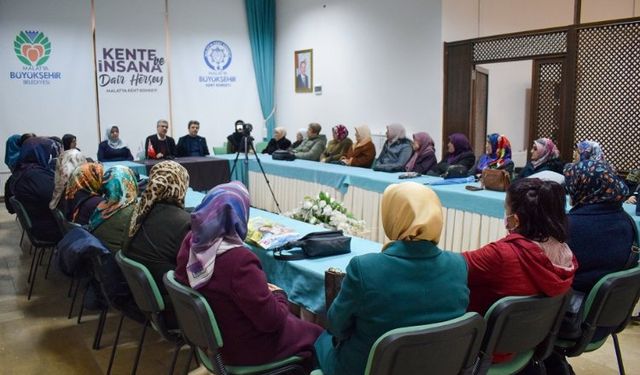 Malatya'da Kadın Meclisi'nden 'gönüllülük' etkinliği